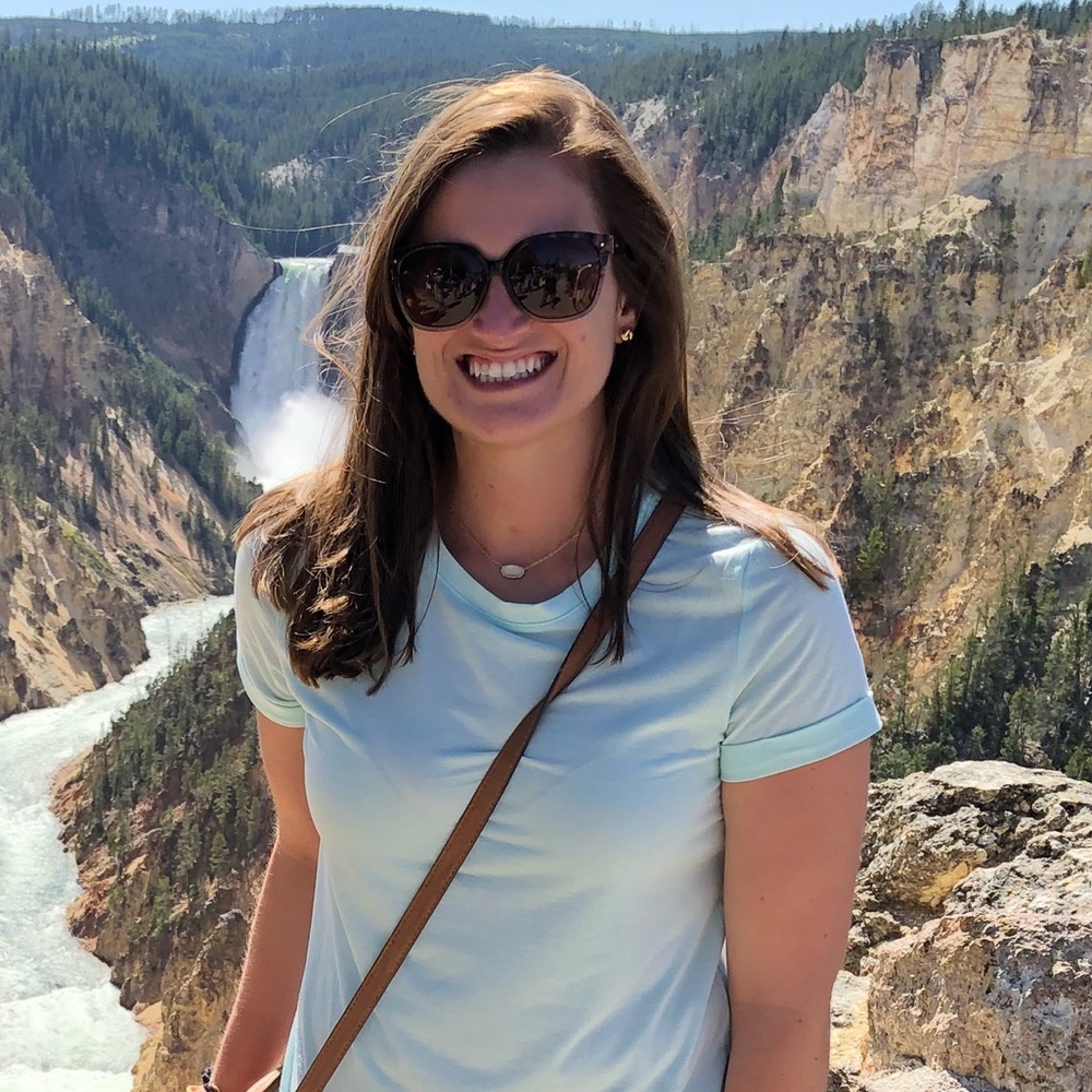 Meet your Posher, Elizabeth